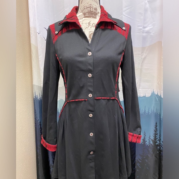 DZhavael Couture Tunic top sz Sm - Picture 2 of 5